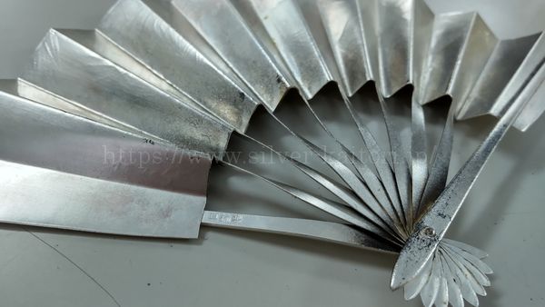 表面銀メッキの扇子（真鍮製刻印）