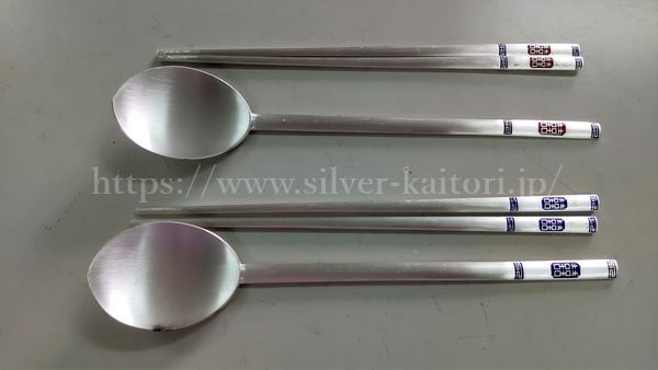 銀製のスプーン箸セット